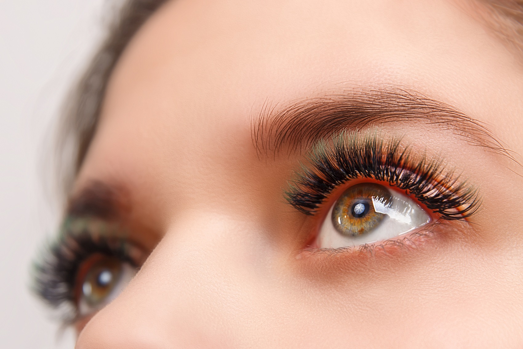 Lash Lift vs Eyelash Extensions, hvilket er det rigtige for dig